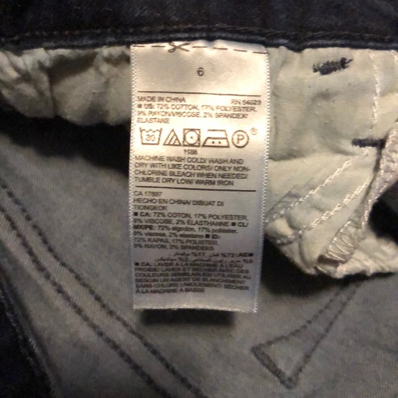 Old Navy rockstar jeans - Picture 3 of 3